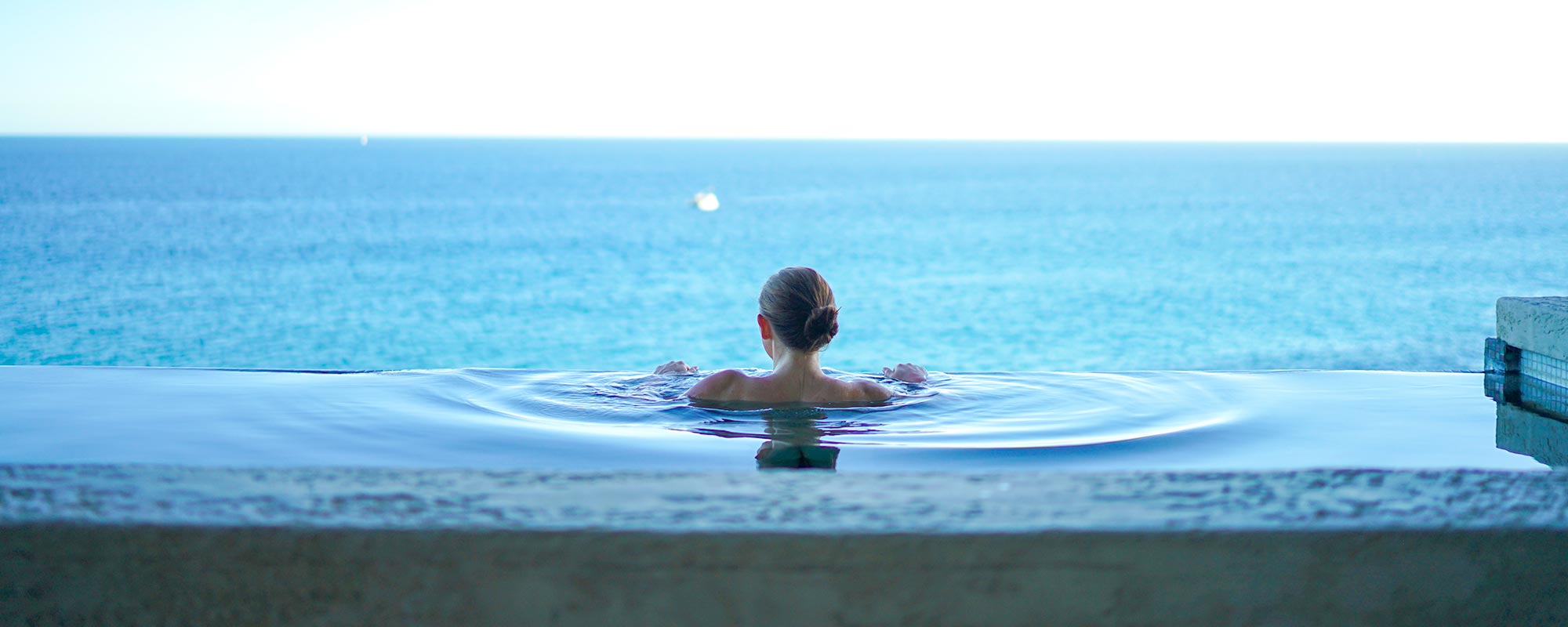 schwimmbad-zubehoer-tessin-ag-schwimmbad-slider-wellness